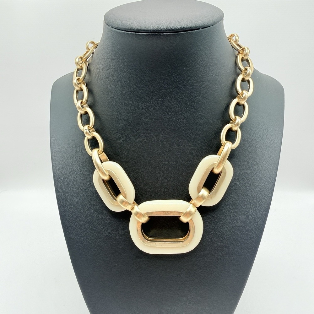 Vintage Talbots Chunky‎ Gold Tone & Beige Acrylic Chain Link 16" Necklace